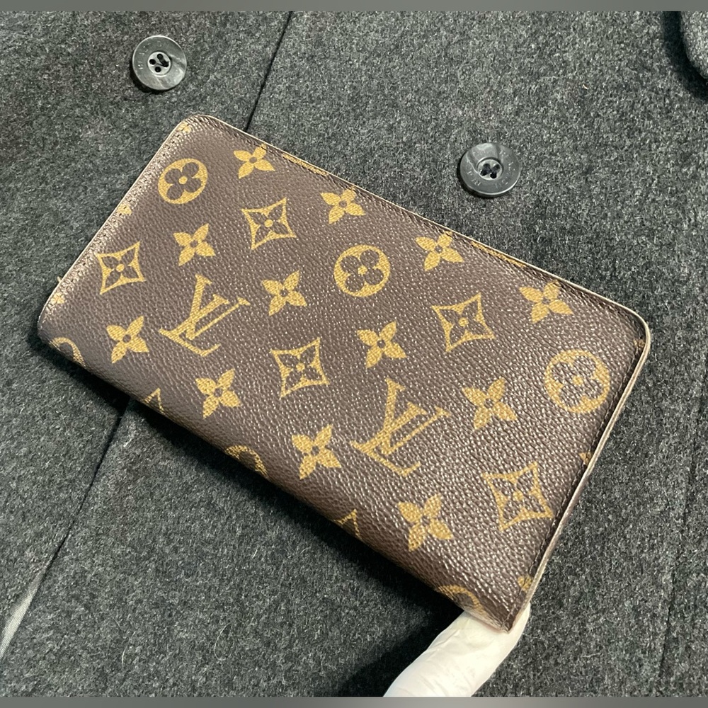✅ AUTHENTIC ZIP LONG WALLET LOUIS VUITTON - Picture 10 of 13